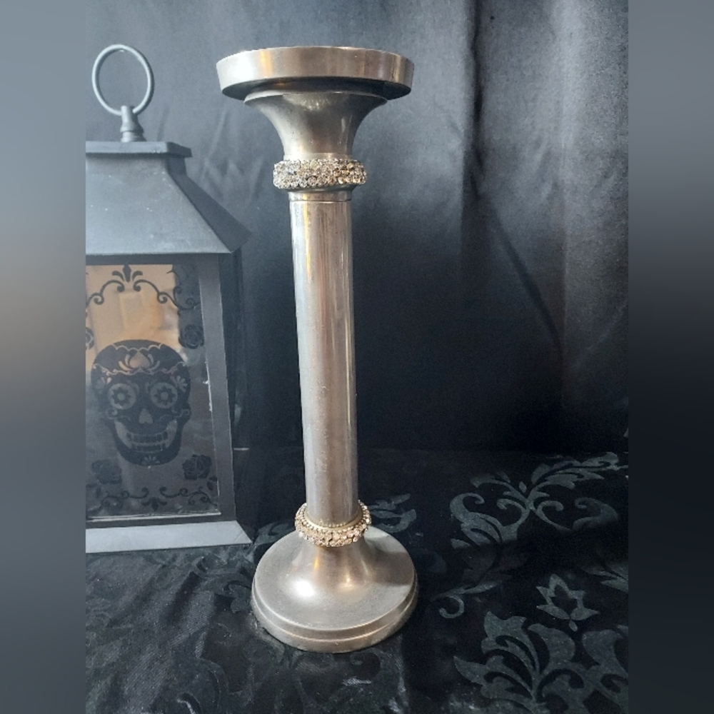Elegant Silver Candle Holder with Crystal Accents